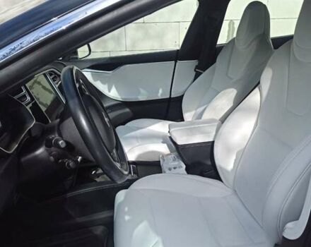 Черный Тесла Модель С, объемом двигателя 0 л и пробегом 95 тыс. км за 42000 $, фото 22 на Automoto.ua