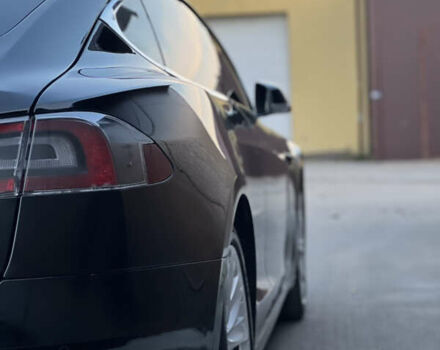 Черный Тесла Модель С, объемом двигателя 0 л и пробегом 165 тыс. км за 16900 $, фото 11 на Automoto.ua