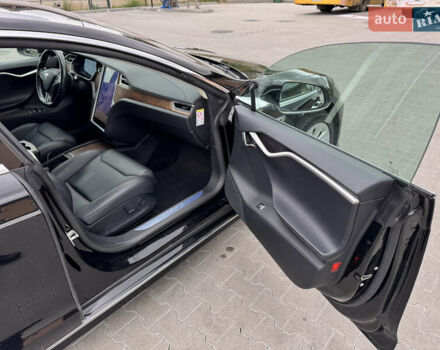 Черный Тесла Модель С, объемом двигателя 0 л и пробегом 122 тыс. км за 19300 $, фото 31 на Automoto.ua