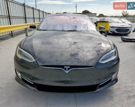 Чорний Тесла Модель С, об'ємом двигуна 0 л та пробігом 105 тис. км за 6300 $, фото 4 на Automoto.ua
