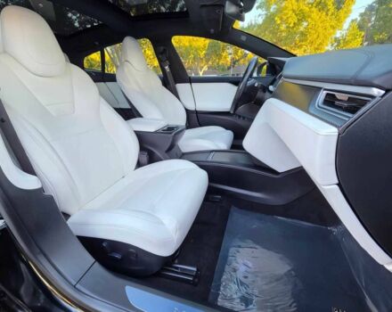 Черный Тесла Модель С, объемом двигателя 0 л и пробегом 68 тыс. км за 16700 $, фото 7 на Automoto.ua