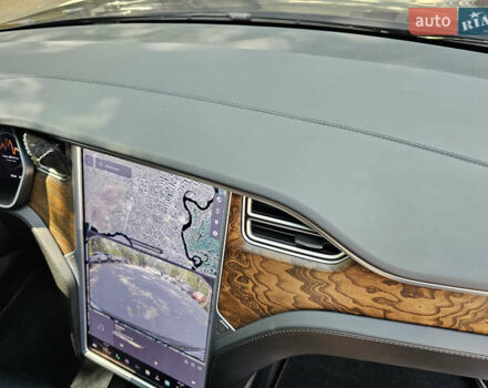 Чорний Тесла Модель С, об'ємом двигуна 0 л та пробігом 120 тис. км за 18900 $, фото 130 на Automoto.ua