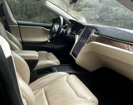 Черный Тесла Модель С, объемом двигателя 0 л и пробегом 117 тыс. км за 25000 $, фото 5 на Automoto.ua