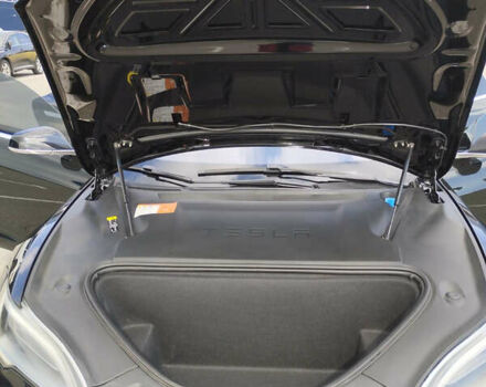 Черный Тесла Модель С, объемом двигателя 0 л и пробегом 56 тыс. км за 16200 $, фото 10 на Automoto.ua