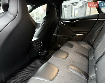 Черный Тесла Модель С, объемом двигателя 0 л и пробегом 292 тыс. км за 16000 $, фото 61 на Automoto.ua