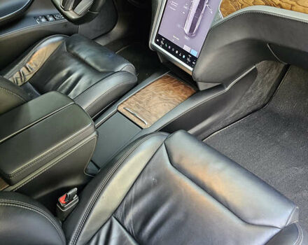 Чорний Тесла Модель С, об'ємом двигуна 0 л та пробігом 120 тис. км за 18900 $, фото 81 на Automoto.ua