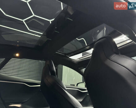 Тесла Модель С 2017 в Днепре (Днепропетровске) на Automoto.ua Черный Тесла Модель С, объемом двигателя 0 л и пробегом 84 тыс. км за 29700 $, фото 20 на Automoto.ua
