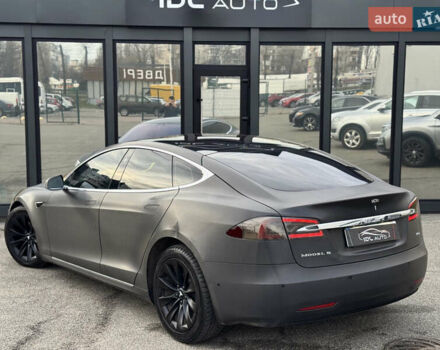 Черный Тесла Модель С, объемом двигателя 0 л и пробегом 290 тыс. км за 14999 $, фото 18 на Automoto.ua