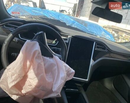 Черный Тесла Модель С, объемом двигателя 0 л и пробегом 130 тыс. км за 6999 $, фото 14 на Automoto.ua