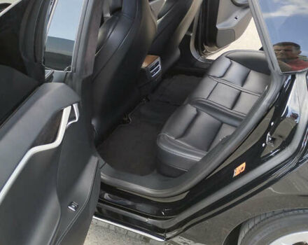 Черный Тесла Модель С, объемом двигателя 0 л и пробегом 56 тыс. км за 16200 $, фото 7 на Automoto.ua