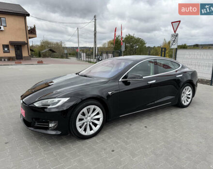 Черный Тесла Модель С, объемом двигателя 0 л и пробегом 122 тыс. км за 19300 $, фото 9 на Automoto.ua