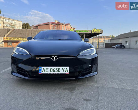 Черный Тесла Модель С, объемом двигателя 0 л и пробегом 44 тыс. км за 23000 $, фото 9 на Automoto.ua