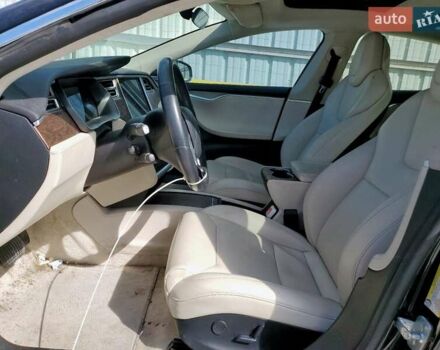 Чорний Тесла Модель С, об'ємом двигуна 0 л та пробігом 105 тис. км за 6300 $, фото 6 на Automoto.ua