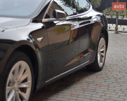 Черный Тесла Модель С, объемом двигателя 0 л и пробегом 98 тыс. км за 27000 $, фото 21 на Automoto.ua