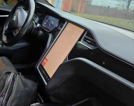 Черный Тесла Модель С, объемом двигателя 0 л и пробегом 123 тыс. км за 21500 $, фото 17 на Automoto.ua
