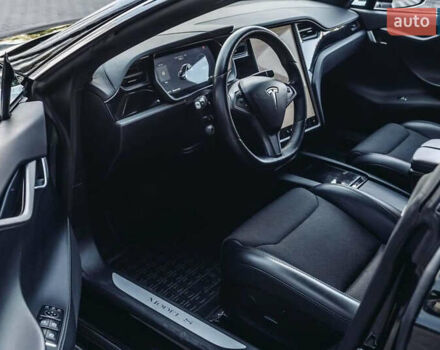 Черный Тесла Модель С, объемом двигателя 0 л и пробегом 46 тыс. км за 25000 $, фото 5 на Automoto.ua