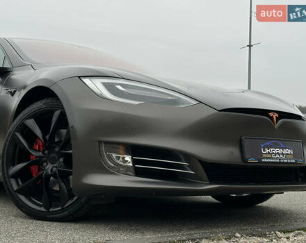 Черный Тесла Модель С, объемом двигателя 0 л и пробегом 112 тыс. км за 27500 $, фото 10 на Automoto.ua