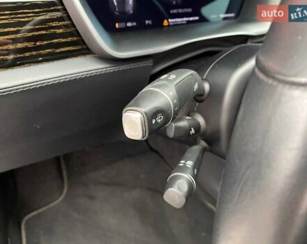 Чорний Тесла Модель С, об'ємом двигуна 0 л та пробігом 227 тис. км за 19999 $, фото 18 на Automoto.ua