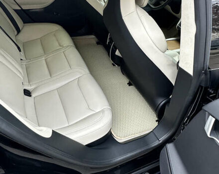 Чорний Тесла Модель С, об'ємом двигуна 0 л та пробігом 117 тис. км за 23000 $, фото 11 на Automoto.ua