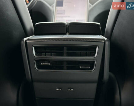 Черный Тесла Модель С, объемом двигателя 0 л и пробегом 112 тыс. км за 27500 $, фото 25 на Automoto.ua