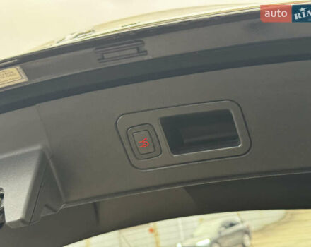 Черный Тесла Модель С, объемом двигателя 0 л и пробегом 100 тыс. км за 23000 $, фото 24 на Automoto.ua