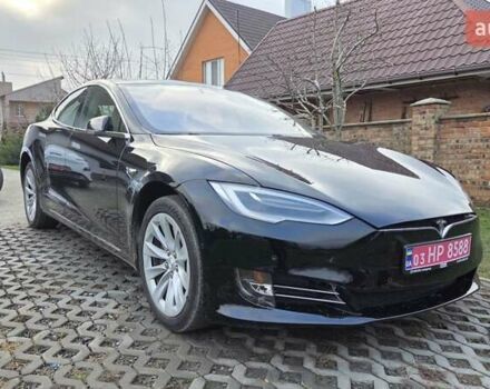 Черный Тесла Модель С, объемом двигателя 0 л и пробегом 217 тыс. км за 16300 $, фото 1 на Automoto.ua