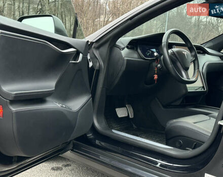 Черный Тесла Модель С, объемом двигателя 0 л и пробегом 112 тыс. км за 27500 $, фото 21 на Automoto.ua