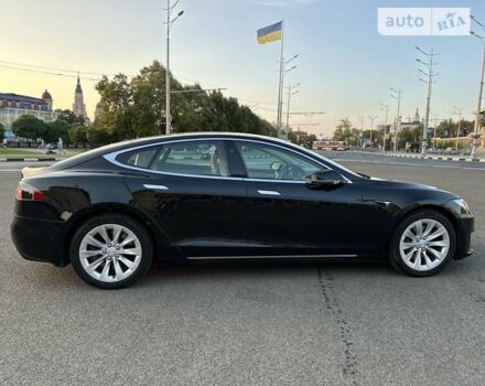 Черный Тесла Модель С, объемом двигателя 0 л и пробегом 84 тыс. км за 25000 $, фото 9 на Automoto.ua