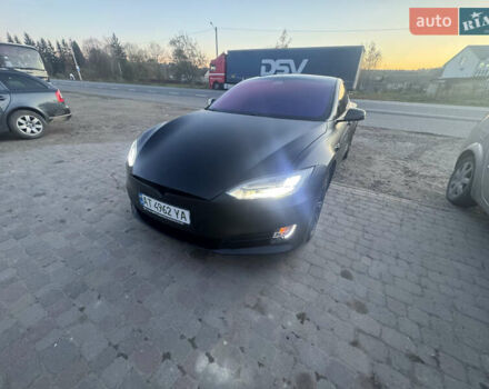 Черный Тесла Модель С, объемом двигателя 0 л и пробегом 136 тыс. км за 18650 $, фото 34 на Automoto.ua