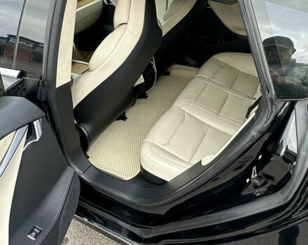 Чорний Тесла Модель С, об'ємом двигуна 0 л та пробігом 117 тис. км за 23000 $, фото 16 на Automoto.ua