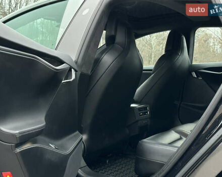 Черный Тесла Модель С, объемом двигателя 0 л и пробегом 112 тыс. км за 27500 $, фото 23 на Automoto.ua