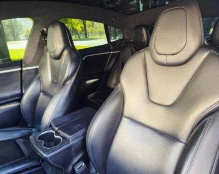 Черный Тесла Модель С, объемом двигателя 0 л и пробегом 35 тыс. км за 10000 $, фото 8 на Automoto.ua