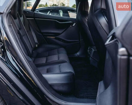 Черный Тесла Модель С, объемом двигателя 0 л и пробегом 46 тыс. км за 25000 $, фото 6 на Automoto.ua