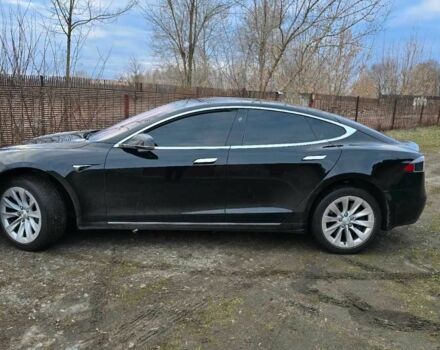 Черный Тесла Модель С, объемом двигателя 0 л и пробегом 126 тыс. км за 22900 $, фото 2 на Automoto.ua