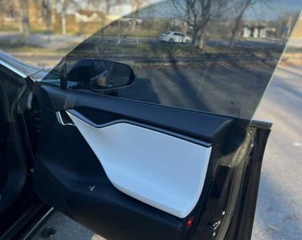 Черный Тесла Модель С, объемом двигателя 0 л и пробегом 83 тыс. км за 26400 $, фото 18 на Automoto.ua