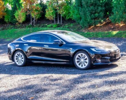 Черный Тесла Модель С, объемом двигателя 0 л и пробегом 41 тыс. км за 16700 $, фото 8 на Automoto.ua