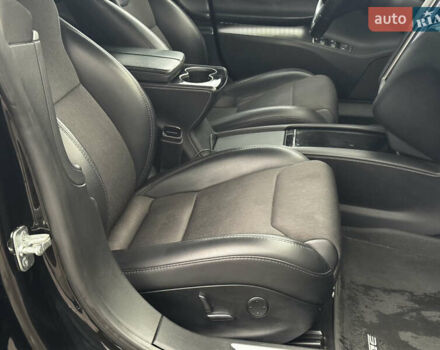 Черный Тесла Модель С, объемом двигателя 0 л и пробегом 100 тыс. км за 23000 $, фото 36 на Automoto.ua