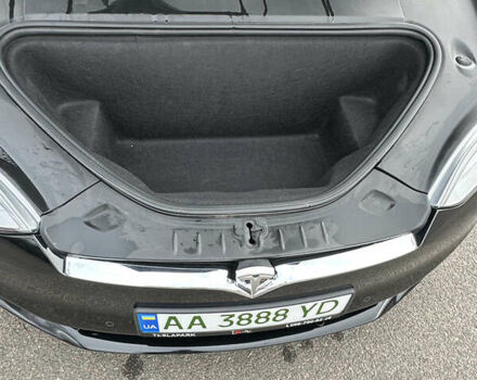 Чорний Тесла Модель С, об'ємом двигуна 0 л та пробігом 117 тис. км за 23000 $, фото 27 на Automoto.ua