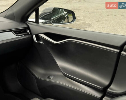 Черный Тесла Модель С, объемом двигателя 0 л и пробегом 100 тыс. км за 23000 $, фото 32 на Automoto.ua