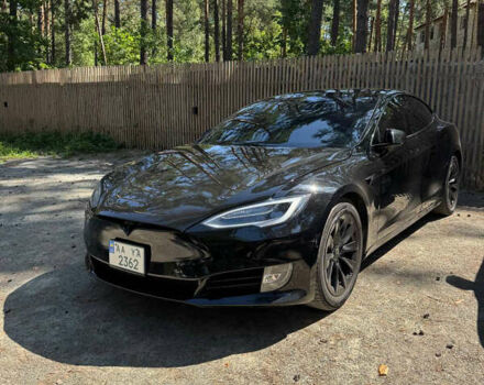 Черный Тесла Модель С, объемом двигателя 0 л и пробегом 137 тыс. км за 25000 $, фото 3 на Automoto.ua