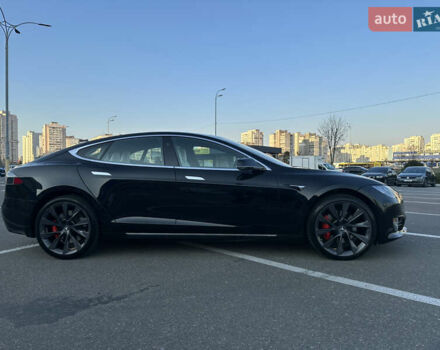 Черный Тесла Модель С, объемом двигателя 0 л и пробегом 45 тыс. км за 29999 $, фото 4 на Automoto.ua