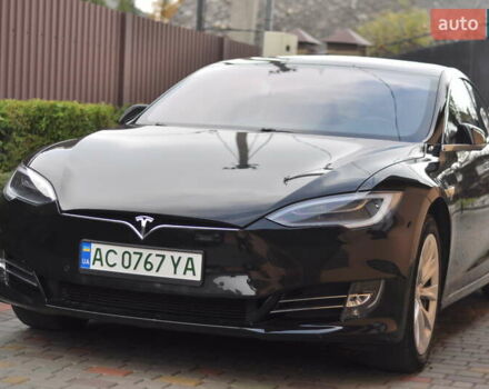 Черный Тесла Модель С, объемом двигателя 0 л и пробегом 98 тыс. км за 27000 $, фото 2 на Automoto.ua