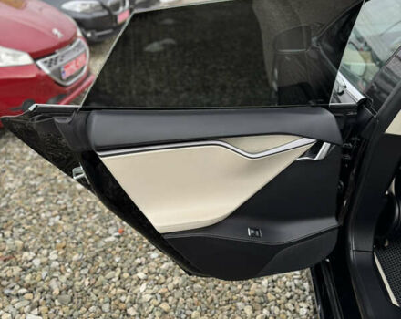 Чорний Тесла Модель С, об'ємом двигуна 0 л та пробігом 147 тис. км за 23999 $, фото 20 на Automoto.ua