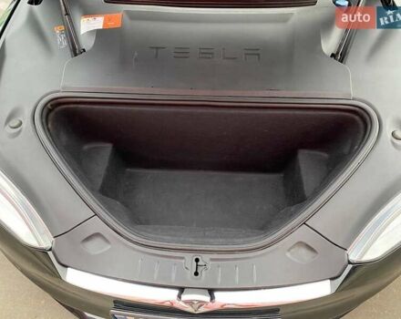 Чорний Тесла Модель С, об'ємом двигуна 0 л та пробігом 227 тис. км за 19999 $, фото 27 на Automoto.ua