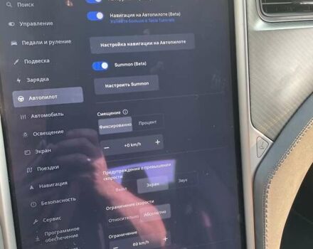 Чорний Тесла Модель С, об'ємом двигуна 0 л та пробігом 93 тис. км за 26500 $, фото 18 на Automoto.ua