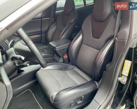 Чорний Тесла Модель С, об'ємом двигуна 0 л та пробігом 227 тис. км за 19999 $, фото 20 на Automoto.ua