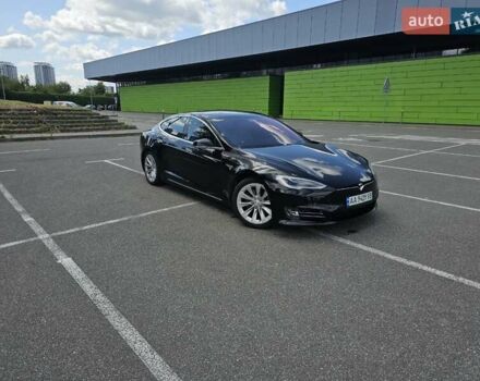 Черный Тесла Модель С, объемом двигателя 0 л и пробегом 72 тыс. км за 24900 $, фото 4 на Automoto.ua