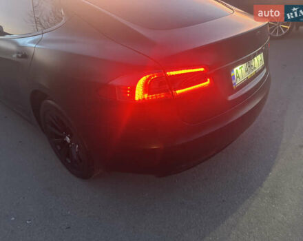 Черный Тесла Модель С, объемом двигателя 0 л и пробегом 136 тыс. км за 18650 $, фото 37 на Automoto.ua