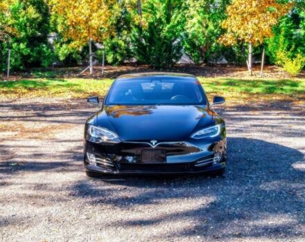 Черный Тесла Модель С, объемом двигателя 0 л и пробегом 41 тыс. км за 16700 $, фото 1 на Automoto.ua