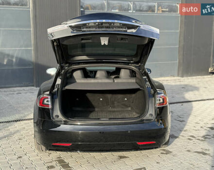 Чорний Тесла Модель С, об'ємом двигуна 0 л та пробігом 193 тис. км за 18990 $, фото 9 на Automoto.ua